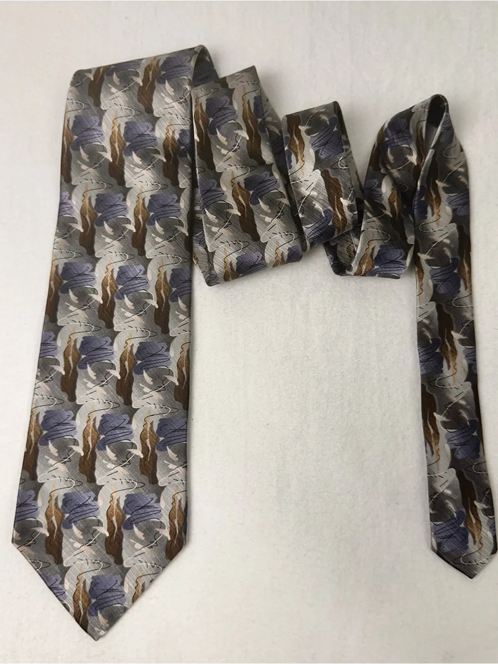 Men's Abstract Pattern Silk Tie in Gray, Blue & Brown